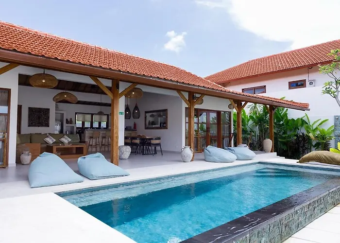 Walk To Beach&center 2br Pool Melati *